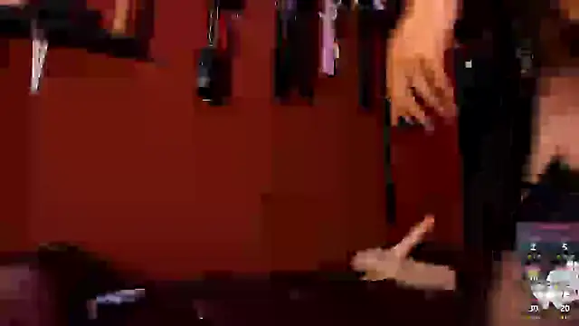 Snapshot of annavi_ chatting on 09.18.25 annavi online show from 09.18.25