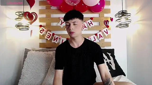 Steev Novoa online show from 02.08.25