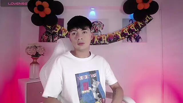 Steev Novoa online show from 10.18.25