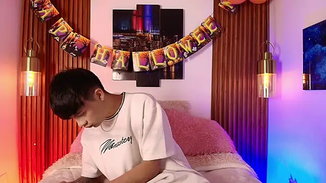 Steev Novoa online show from 10.24.25