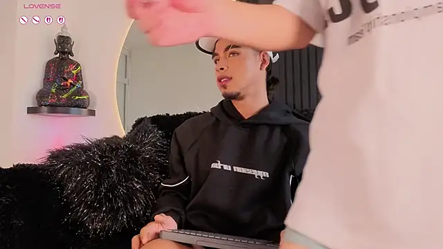 Snapshot of Ken-boy_ chatting on 01.07.26 Ken-boy online show from 01.07.26