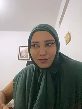 hannahayat online show from 03.15.25