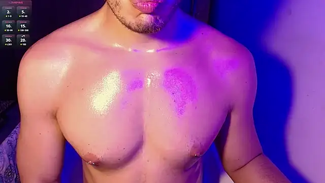 Snapshot of heydave_ chatting on 10.07.25 heydave online show from 10.07.25