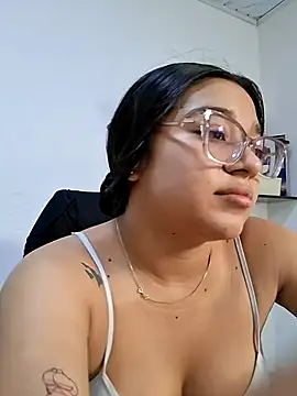 Snapshot of -VICKKY chatting on 07.01.26 -VICKKY online show from 07.01.26