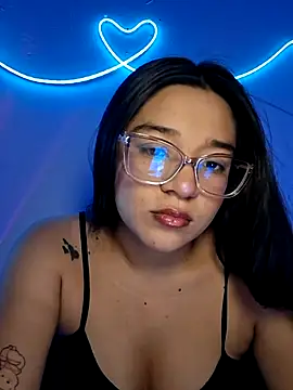 Snapshot of -VICKKY chatting on 08.07.26 -VICKKY online show from 08.07.26