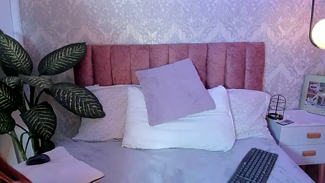 tiffany becker online show from 01.07.25