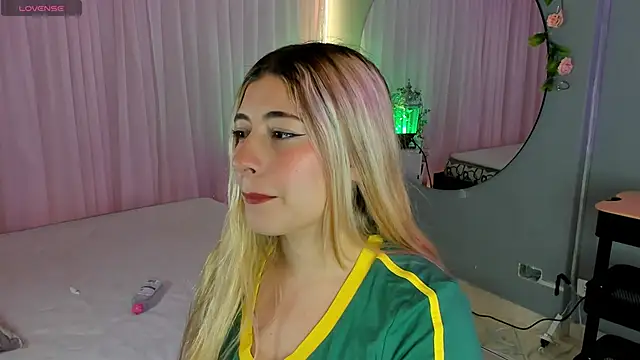 tiffany becker online show from 04.22.26