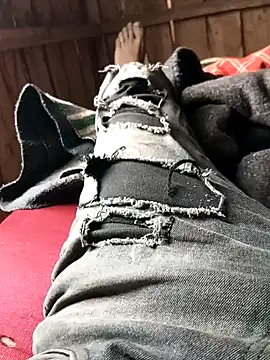 Snapshot of bigdicktaoni chatting on 12.19.24 bigdicktaoni online show from 12.19.24