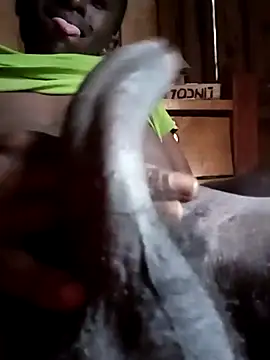 Snapshot of bigdicktaoni chatting on 12.19.25 bigdicktaoni online show from 12.19.25