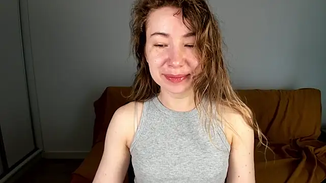 Snapshot of Mia_Tasty chatting on 06.16.26 Mia Tasty online show from 06.16.26