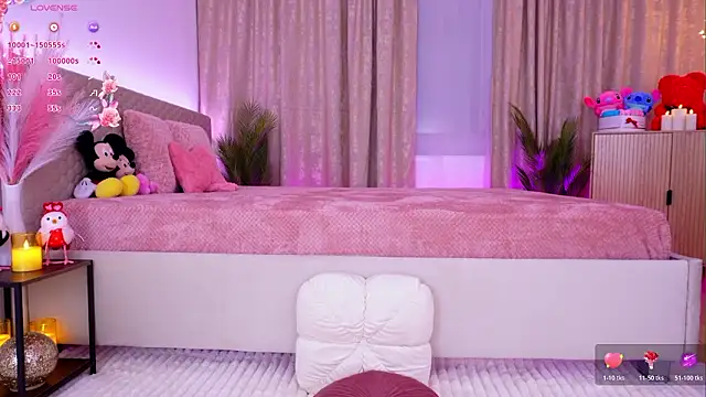 Snapshot of DiammondDia chatting on 02.15.26 DiammondDia online show from 02.15.26