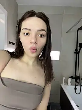 AnaWest online show from 03.18.25