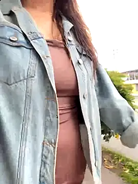 Snapshot of iriiina_veneno chatting on 11.02.25 iriiina veneno online show from 11.02.25