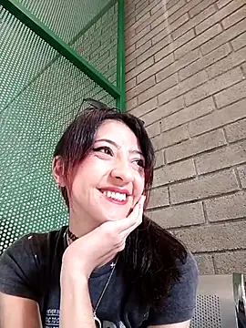 Snapshot of BonnieCute_ chatting on 05.21.26 BonnieCute online show from 05.21.26