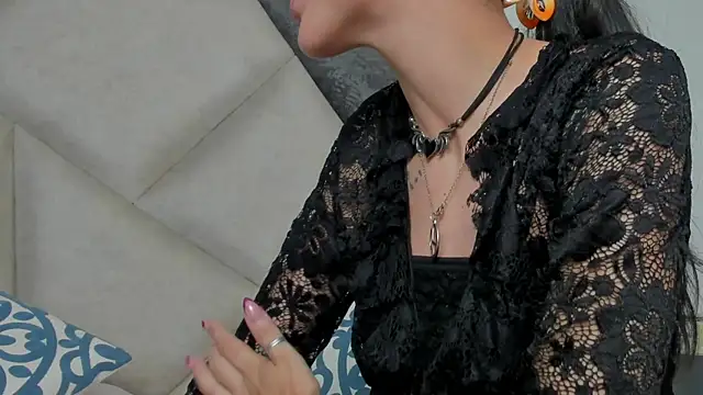 Snapshot of BonnieCute_ chatting on 06.18.26 BonnieCute online show from 06.18.26