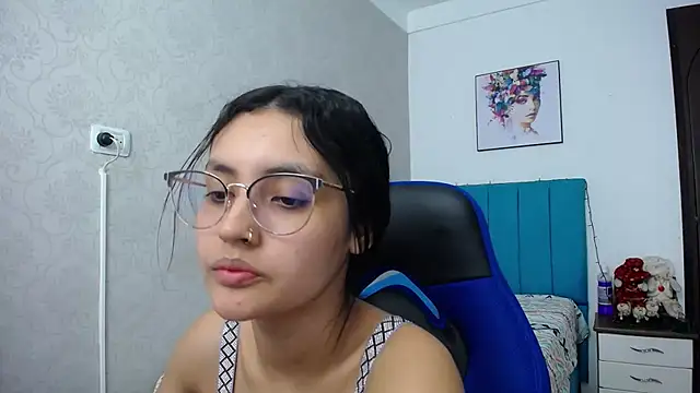 Snapshot of antonella_sweetlittle chatting on 01.10.25 antonella sweetlittle online show from 01.10.25