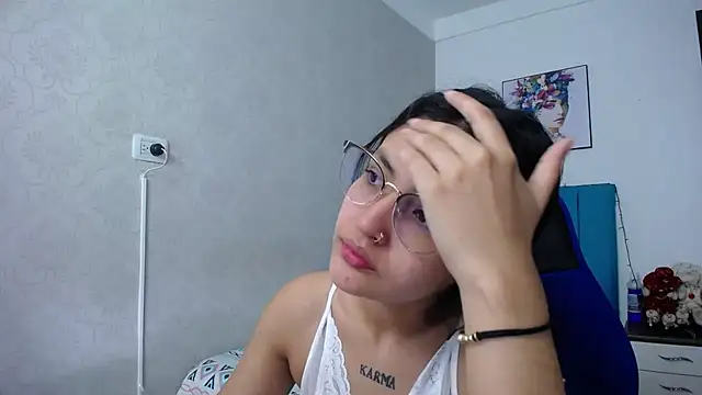 Snapshot of antonella_sweetlittle chatting on 01.11.25 antonella sweetlittle online show from 01.11.25