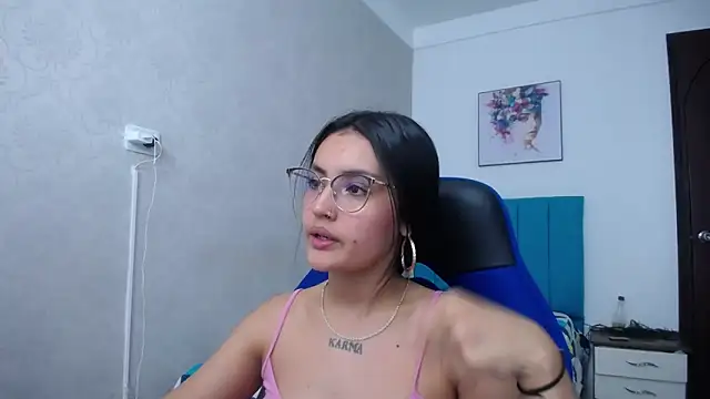 Snapshot of antonella_sweetlittle chatting on 01.26.25 antonella sweetlittle online show from 01.26.25