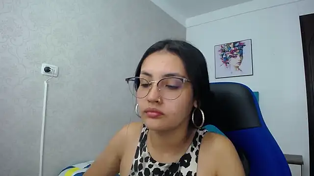 Snapshot of antonella_sweetlittle chatting on 02.19.25 antonella sweetlittle online show from 02.19.25