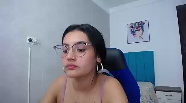 Snapshot of antonella_sweetlittle chatting on 02.28.25 antonella sweetlittle online show from 02.28.25