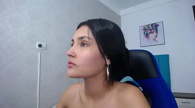 Snapshot of antonella_sweetlittle chatting on 03.02.25 antonella sweetlittle online show from 03.02.25