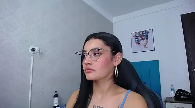 Snapshot of antonella_sweetlittle chatting on 03.15.25 antonella sweetlittle online show from 03.15.25