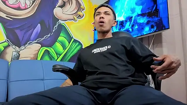 Snapshot of scarce_candy69 chatting on 03.19.26 scarce candy69 online show from 03.19.26