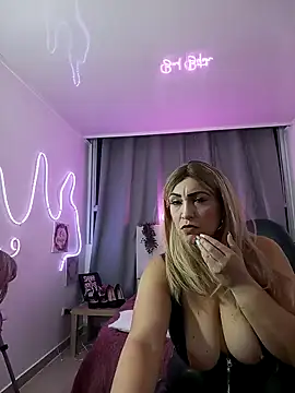 anyclark  online show from 09.29.25