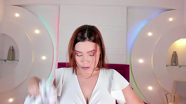 LiaTink online show from 02.19.25