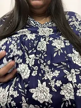 smile pretty online show from 09.13.25