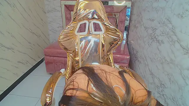 Snapshot of _Emily_v chatting on 12.28.24 Emily v online show from 12.28.24