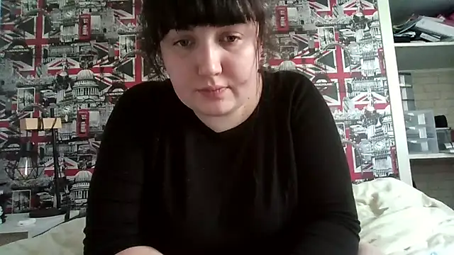 Snapshot of Lynylou chatting on 09.21.25 Lynylou online show from 09.21.25