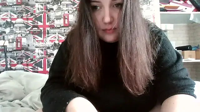 Snapshot of Lynylou chatting on 10.08.25 Lynylou online show from 10.08.25