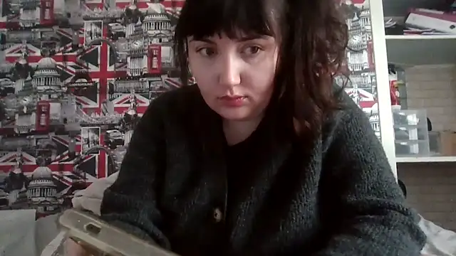 Snapshot of Lynylou chatting on 11.04.25 Lynylou online show from 11.04.25