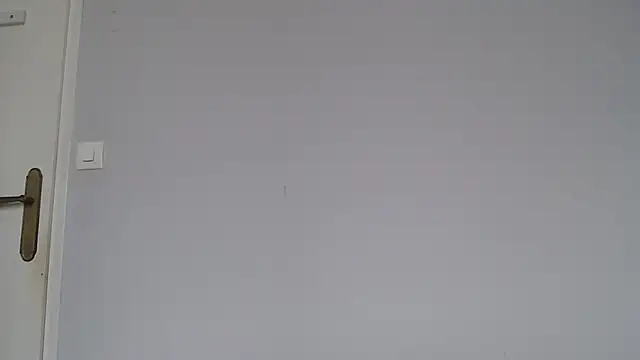 Lynylou online show from 03.08.26