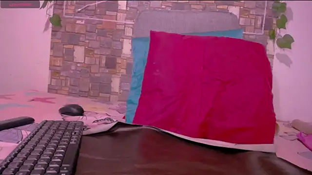 CrazyRousex online show from 03.05.26