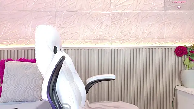 Snapshot of paula__cruzz chatting on 02.12.26 paula cruzz online show from 02.12.26