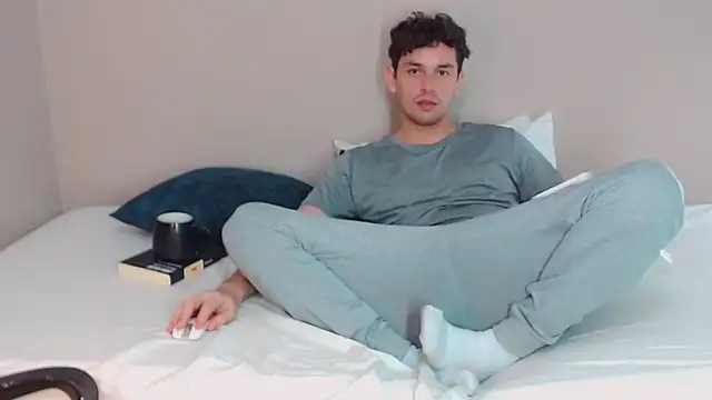 Elio555 online show from 12.21.24