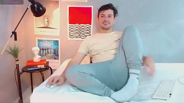 Elio555 online show from 10.13.25