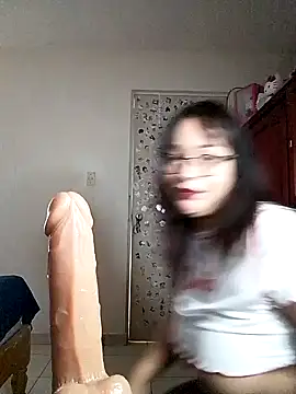 Snapshot of Angiee2001 chatting on 01.17.25 Angiee2001 online show from 01.17.25