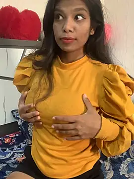 Snapshot of hottiess69 chatting on 03.05.25 hottiess69 online show from 03.05.25