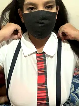 Snapshot of hottiess69 chatting on 10.23.25 hottiess69 online show from 10.23.25