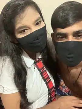 Snapshot of hottiess69 chatting on 11.03.25 hottiess69 online show from 11.03.25