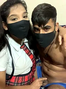 Snapshot of hottiess69 chatting on 11.04.25 hottiess69 online show from 11.04.25