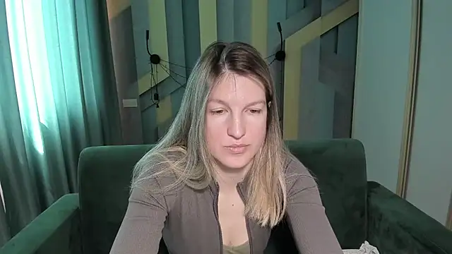 EmilyWalkeri online show from 04.24.26