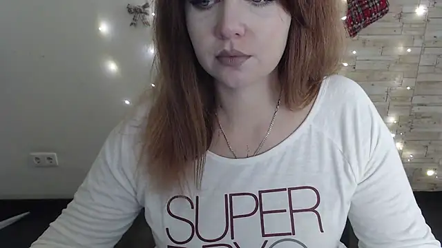 Snapshot of Lizzy_Love chatting on 01.10.25 Lizzy Love online show from 01.10.25