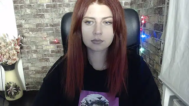 Snapshot of Lizzy_Love chatting on 01.17.25 Lizzy Love online show from 01.17.25