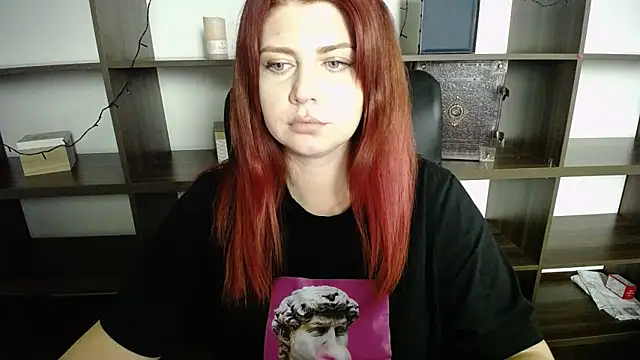 Snapshot of Lizzy_Love chatting on 01.18.25 Lizzy Love online show from 01.18.25