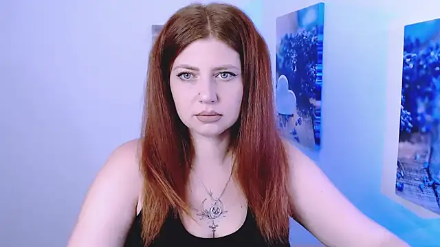 Snapshot of Lizzy_Love chatting on 10.12.25 Lizzy Love online show from 10.12.25