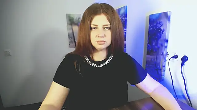 Snapshot of Lizzy_Love chatting on 05.15.26 Lizzy Love online show from 05.15.26